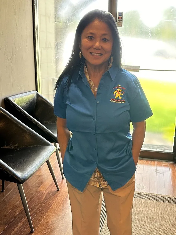 Thuy, Office Manager at The Greatful Plumber